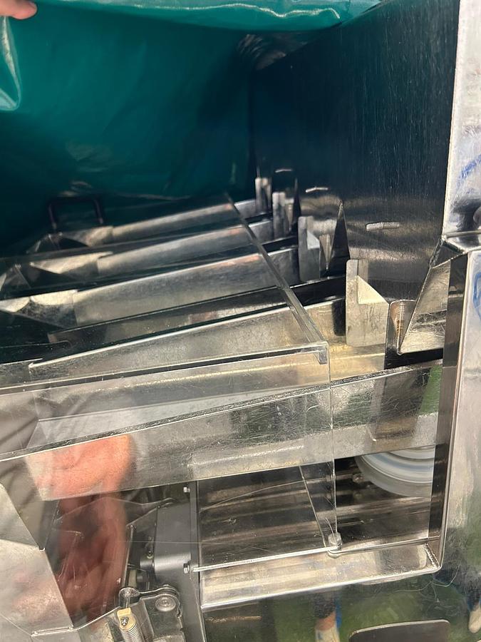 Used WEIGHING AND BAGGING SYSTEM
