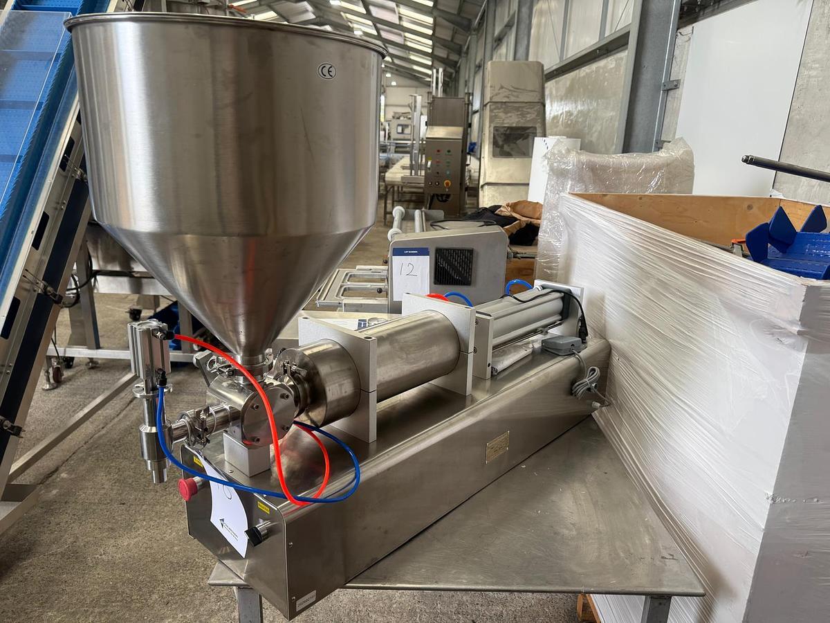 Used Quantative filling machine Depositor. Model D1WG.