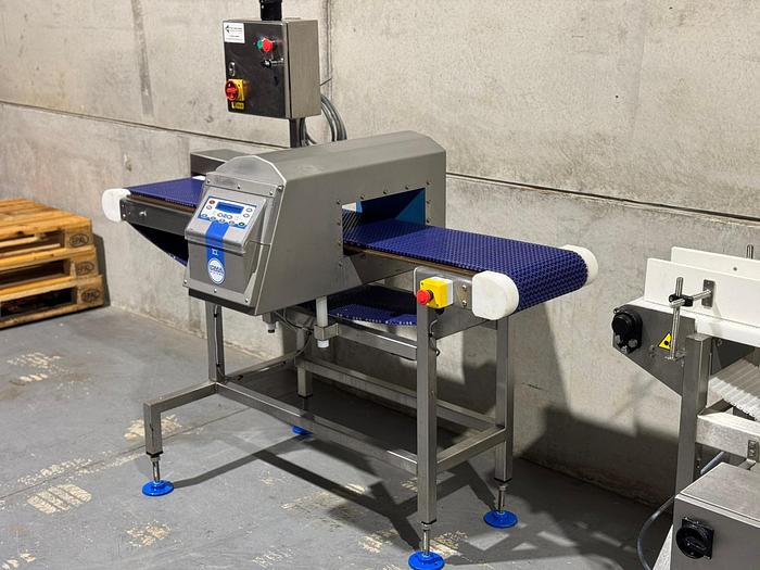 Used LOMA IQ3 METAL DETECTOR