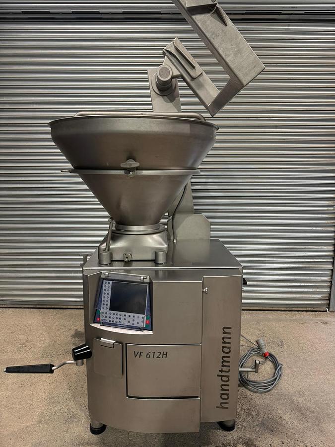 Used HANDTMANN VF612H VACUUM FILLER