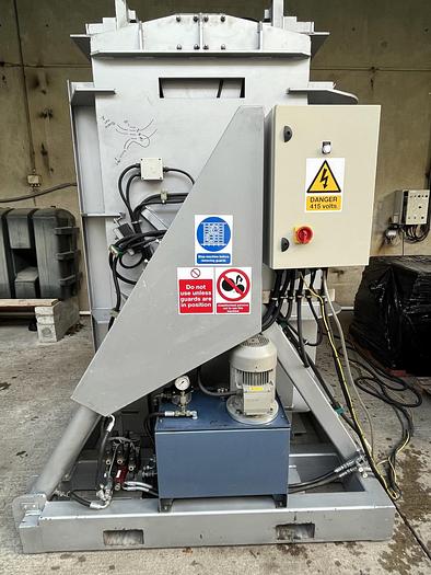 Used PALLET INVERTOR