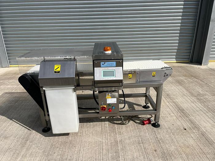 Used CINTEX METAL DETECTOR