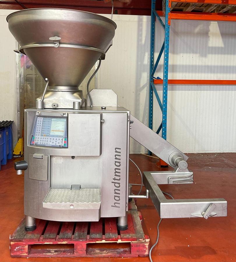 Used HANDTMANN VF612H VACUUM FILLER