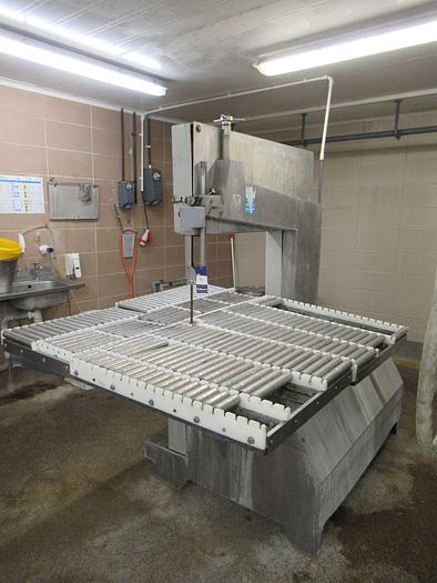 Used AEW 900 Bandsaw