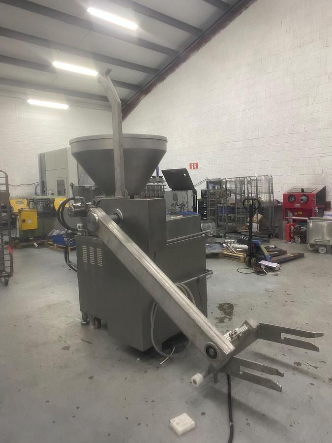 Used PROATEC 745 BURGER FORMER