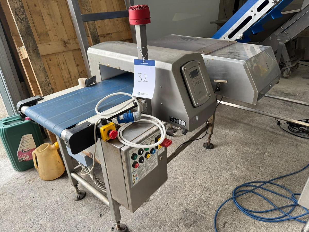 Used Ceia Metal detector