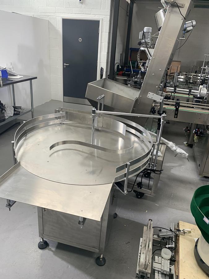 Used CAPPING MACHINE