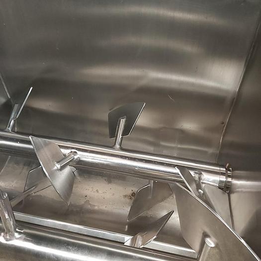 Used Karl Schnell  750L paddle mixer with lifter