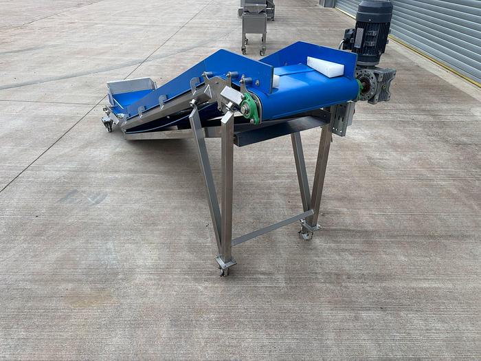 Used INCLINE CONVEYOR