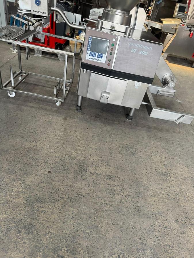 Used HANDTMANN VF200 VACUUM FILLER