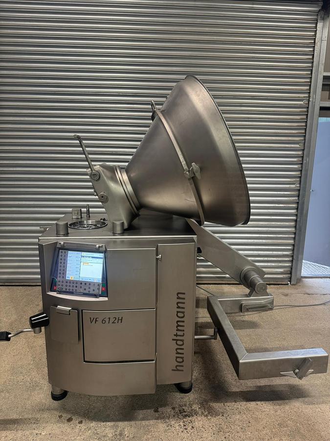 Used HANDTMANN VF612H VACUUM FILLER
