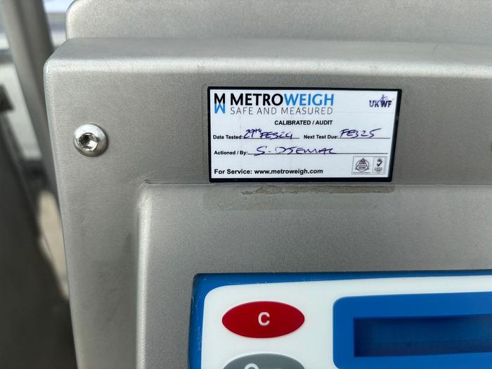 Used LOMA IQ3 METAL DETECTOR