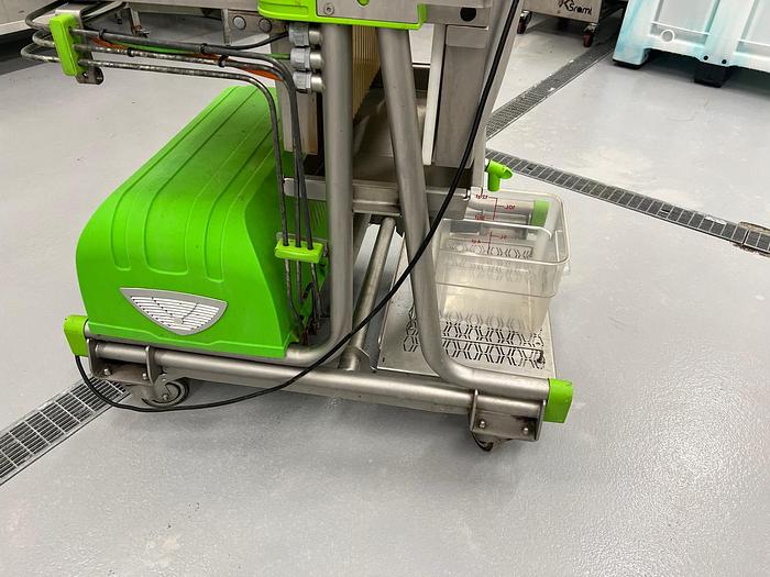 Used ZUMEX MASTERY Cold Press Juicer