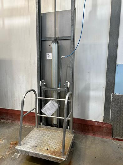 Used COMPLETE SLAUGHTER LINE FOR CATTLE, PIGS & SHEEP