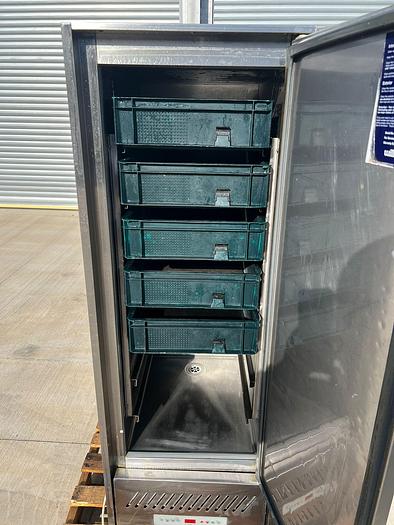 Used Williams FZ18 ZIRCON fridge