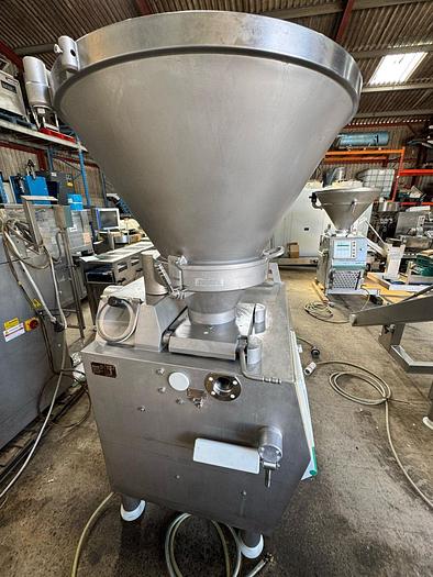 Used VEMAG ROBOT DP10 VACUUM FILLER
