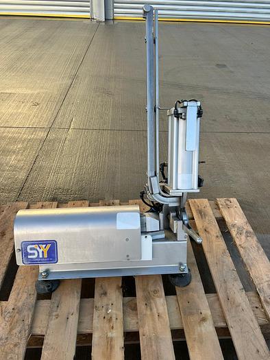 Used 2 x SYY stretch clipper for meat logs