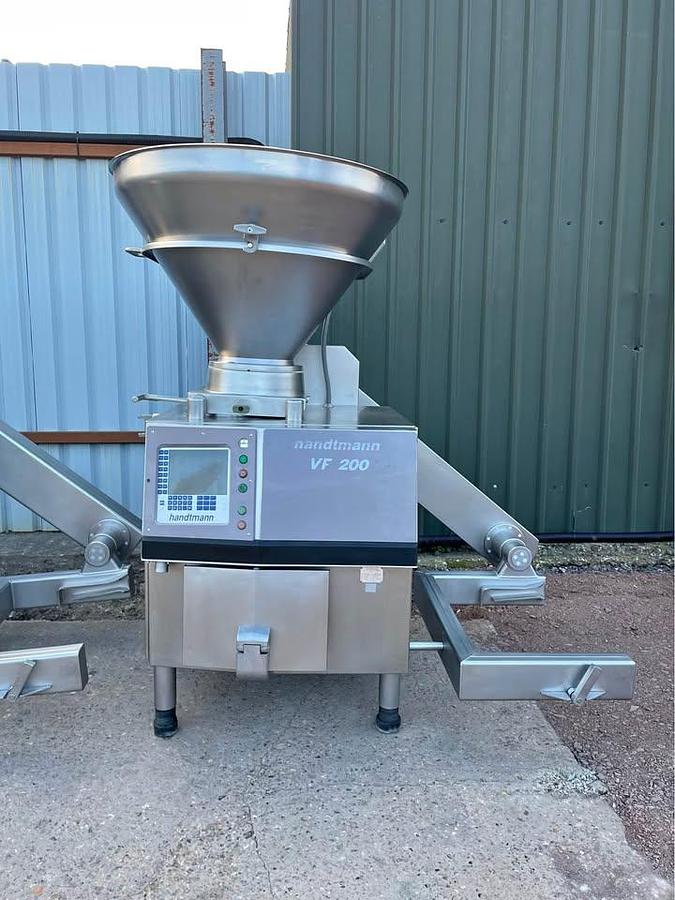 Used HANDTMANN VF200 VACUUM FILLER