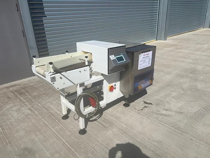 Used Cintex Metal Detector