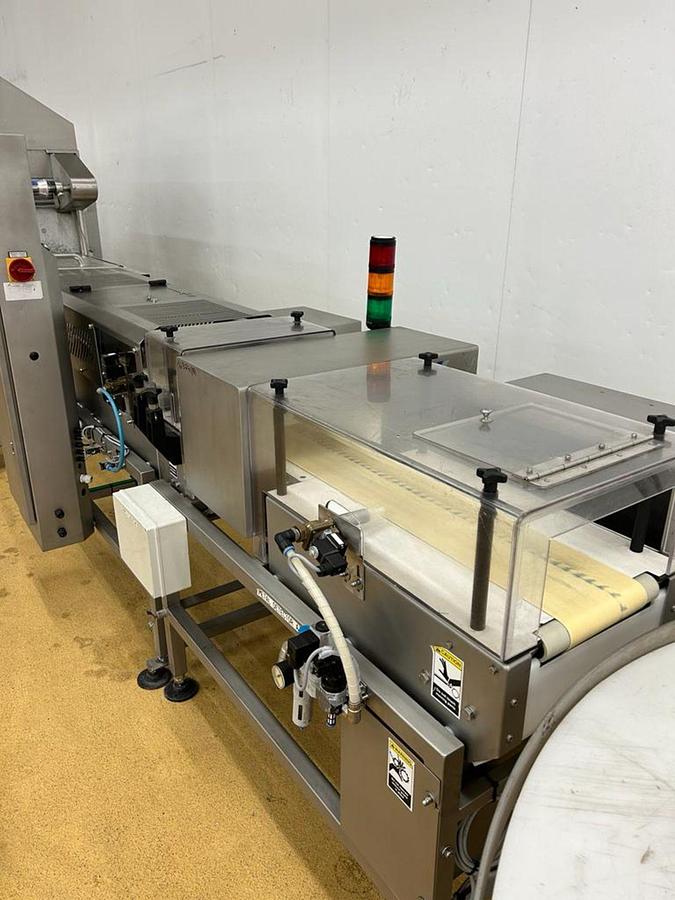 Used CINTEX METAL DETECTOR CHECKWEIGHER
