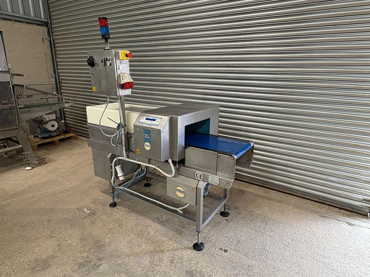 Used LOMA METAL DETECTOR