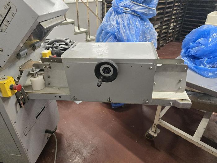 Used MONDIAL FORNI DOUGH DIVIDER