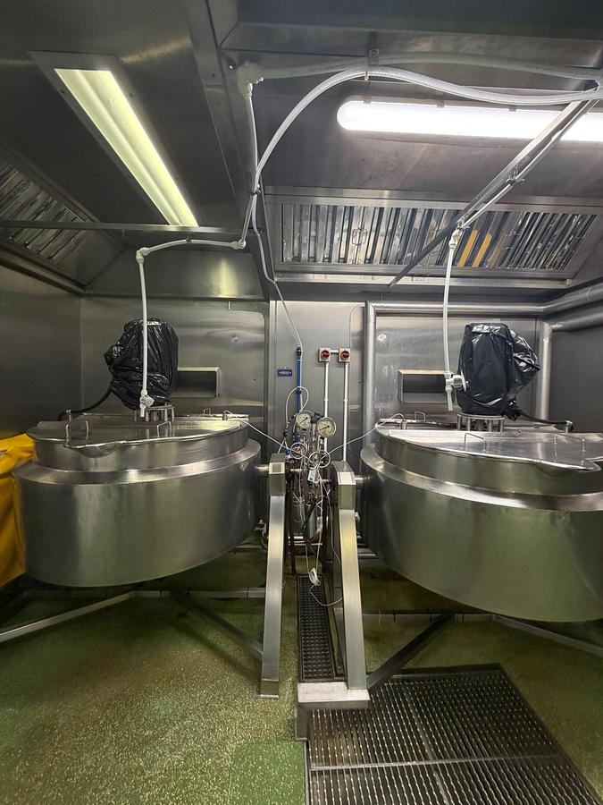 Used COOKING KETTLES