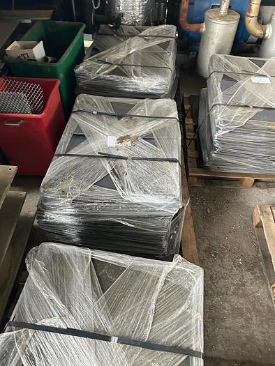 Used NN 19.5'' x 30'' Bakery Trays