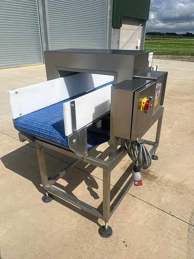 Used Fortress Phantom metal detector 550x275