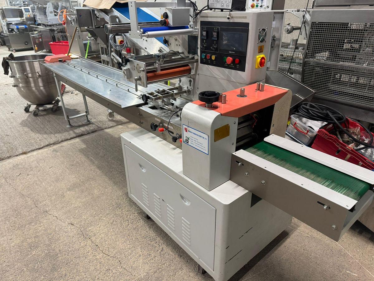 Used 2022 Chinese flowrapper