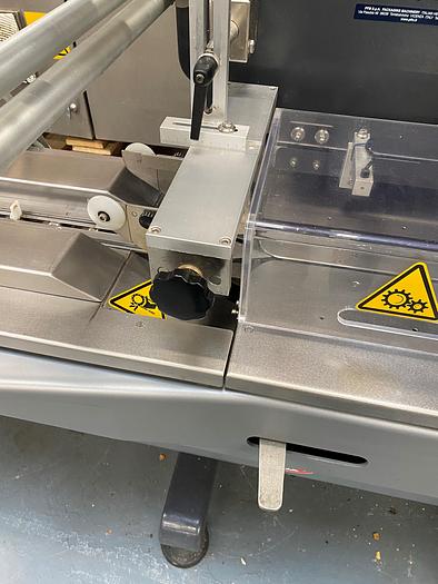 Used PFM PEARL FLOWRAPPER