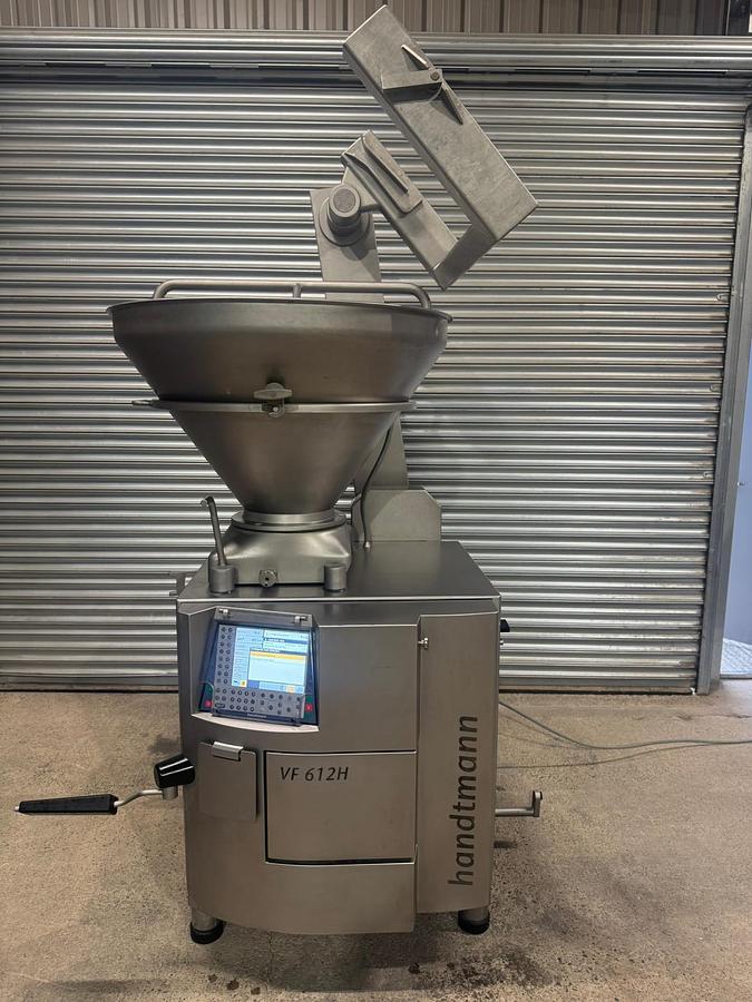 Used HANDTMANN VF612H VACUUM FILLER