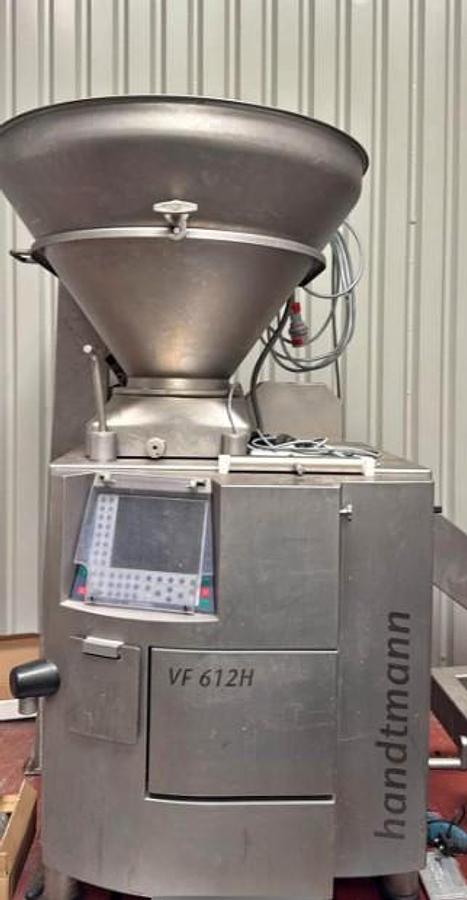 Used HANDTMANN VF612H VACUUM FILLER