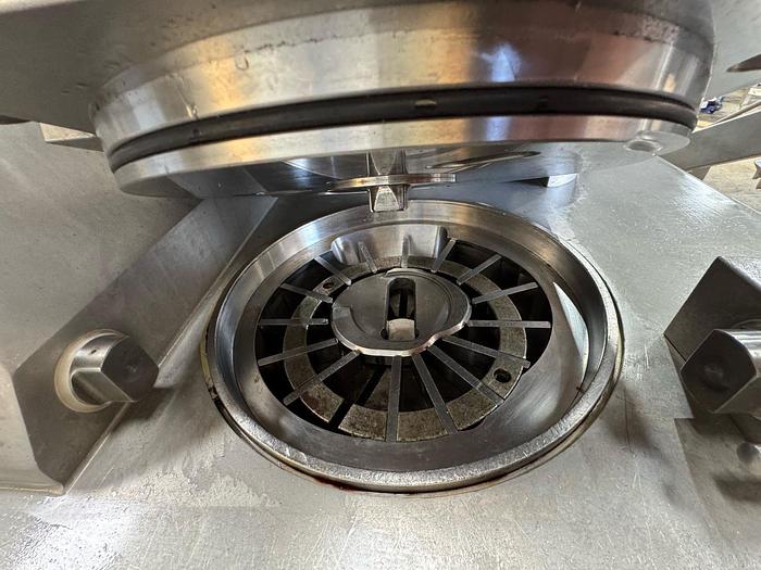 Used VEMAG ROBOT DP10 VACUUM FILLER