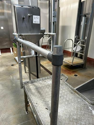 Used COMPLETE SLAUGHTER LINE FOR CATTLE, PIGS & SHEEP