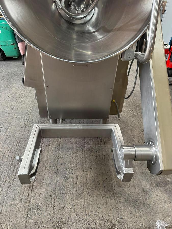 Used HANDTMANN VF200 VACUUM FILLER