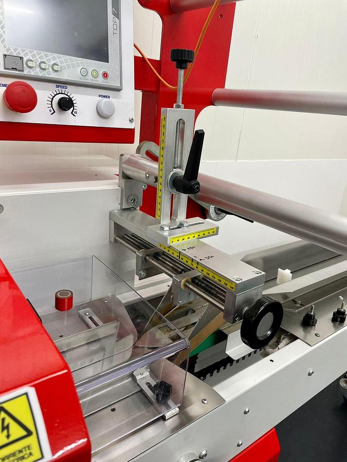 Used DM PACKAGING FLOWRAPPER