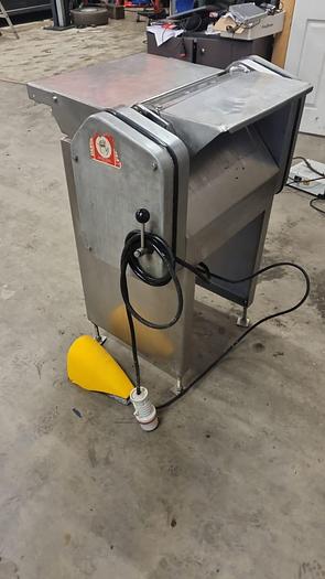 Used Townsend Engineering Company 500 derinder