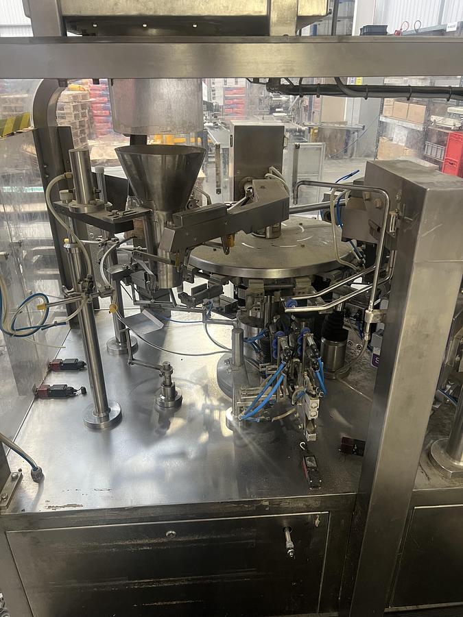 Used POUCH FILLING MACHINE