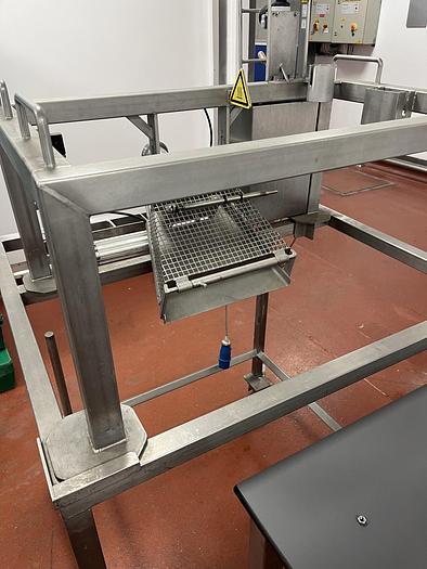 Used VEMAG ROBOT 500 WITH EXTRUDER AND CUTTING DEVICE