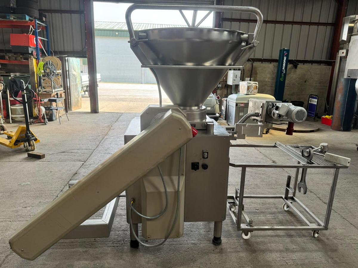 Used HANDTMANN VF200 VACUUM FILLER