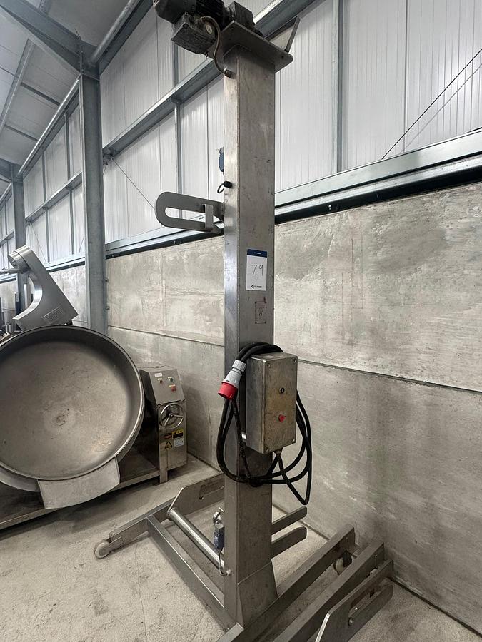 Used Base Tote bin Lifter