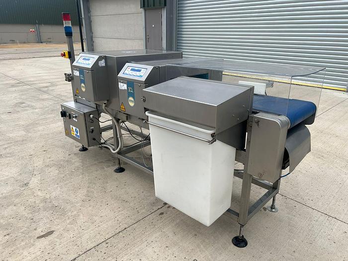 Used Loma Twin Head Metal Detector