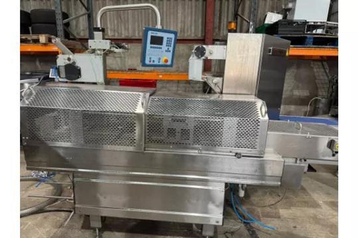 Used MULTIVAC T400 TRAYSEALER