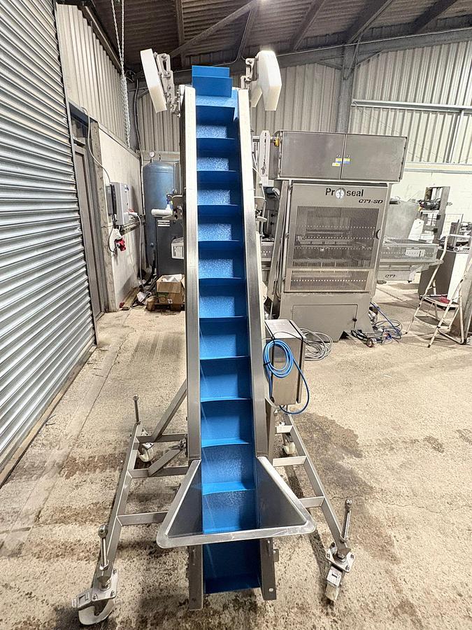 Used SYSPAL INCLINE CONVEYOR