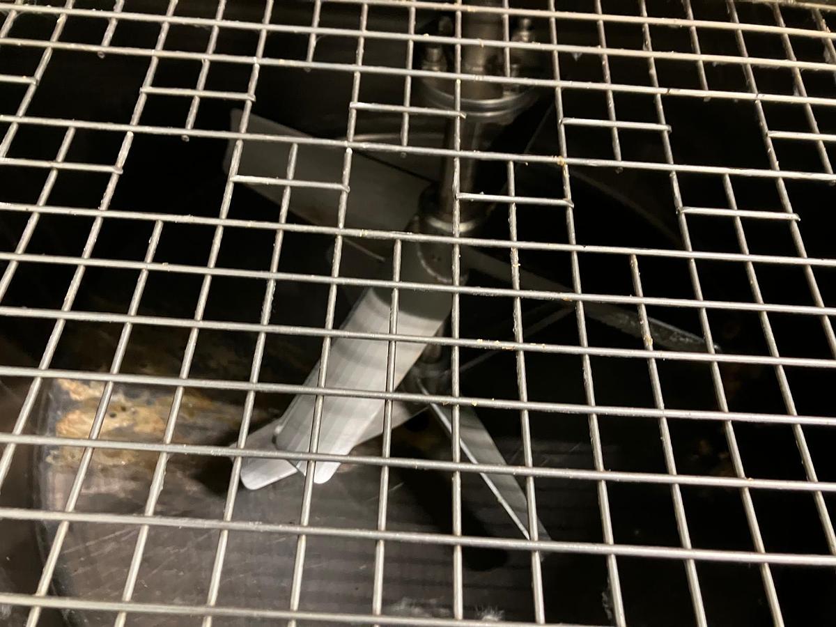 Used 2 x 800 LITRE MIXING TANKS ON SKID