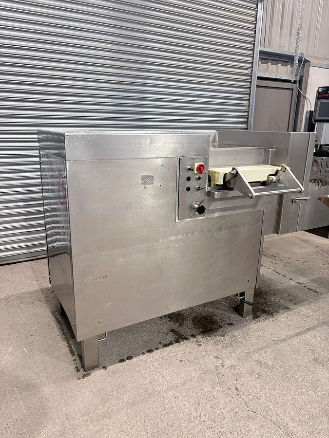 Used TREIF MUSTANG DICER