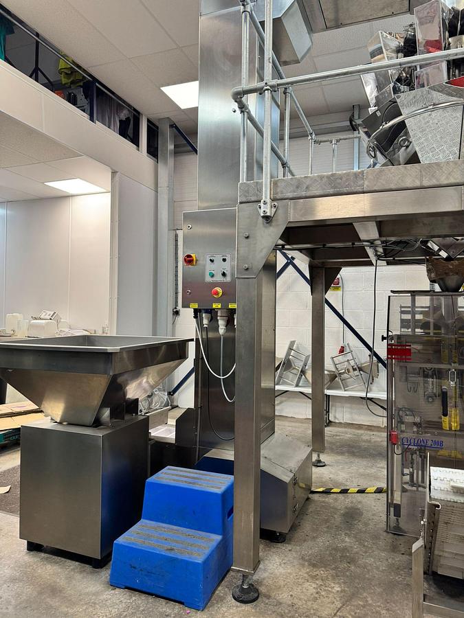 Used WEIGHING AND BAGGING SYSTEM