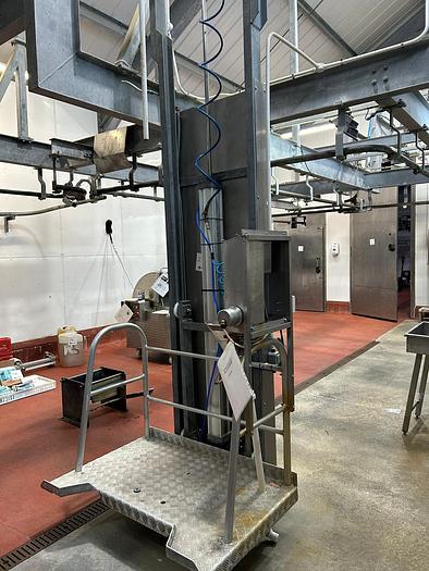 Used COMPLETE SLAUGHTER LINE FOR CATTLE, PIGS & SHEEP