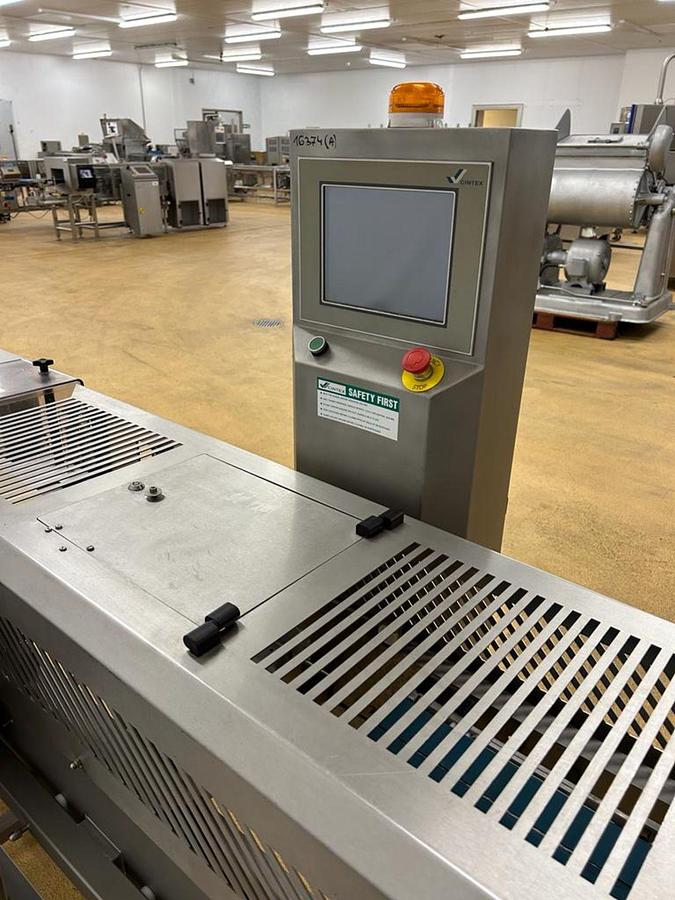Used CINTEX METAL DETECTOR CHECKWEIGHER